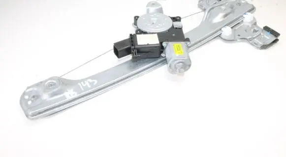 Opel Mokka Rear window lifting mechanism without motor 98882020ASY