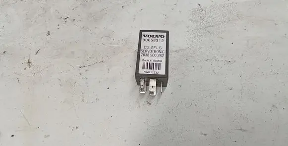 Volvo XC90 Other relay 30658312 31360223 7038900282
