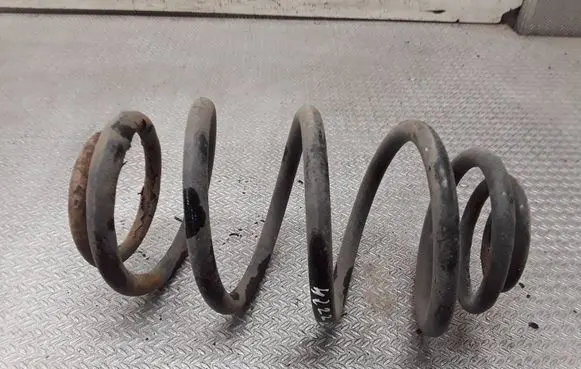 Opel Zafira B Rear coil spring 
