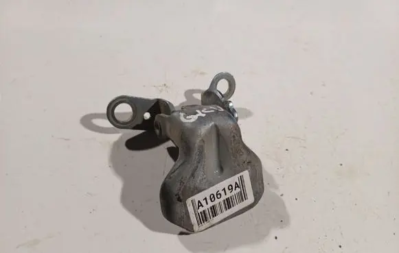 Mazda 2 Rear door lower hinge