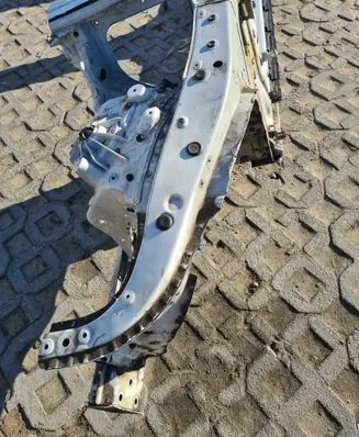BMW 5 F10 F11 Bumper support mounting bracket corner 