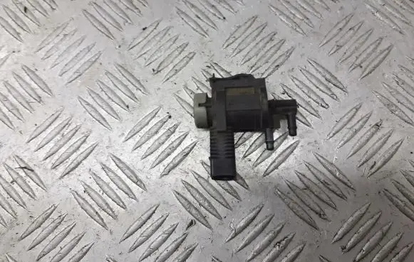 Seat Alhambra (Mk1) Vacuum valve 1J0906283C