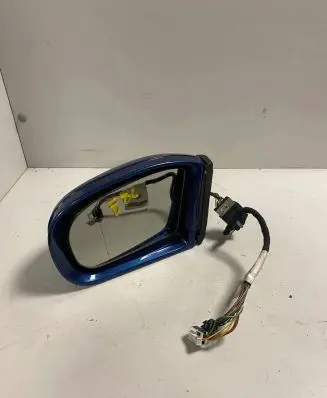 Mercedes-Benz C W203 Front door electric wing mirror 413133417 A2035408908