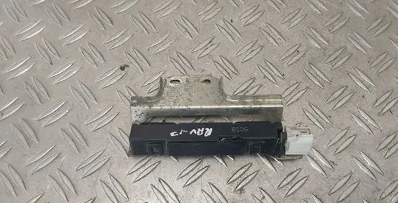 Toyota RAV 4 (XA40) Keyless system antenna 8999742010