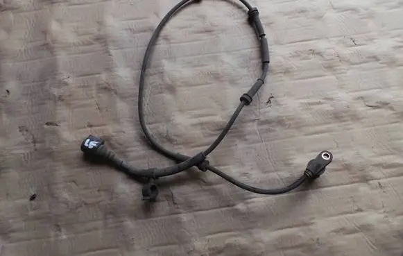 Ford Galaxy ABS rear brake sensor 7M3927807K