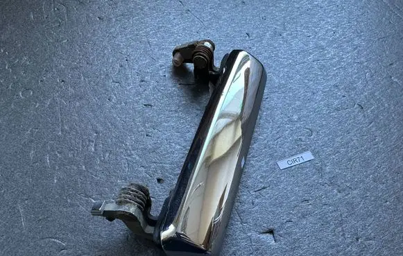 Rear door exterior handle