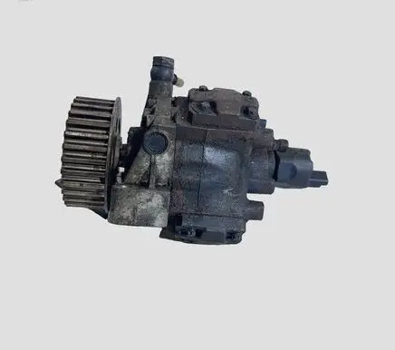 Nissan Qashqai Fuel injection high pressure pump 8200430599 A2C20000754 5WS40153