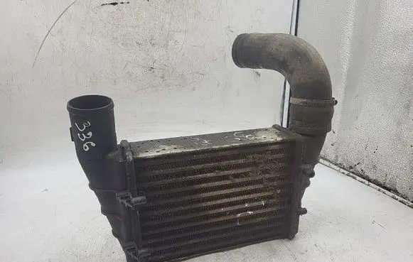 Audi A4 S4 B5 8D Intercooler radiator 