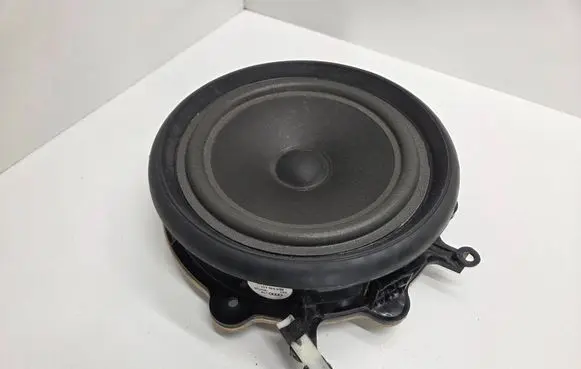 Audi A4 S4 B7 8E 8H Rear door speaker 49104103000 8E0035411