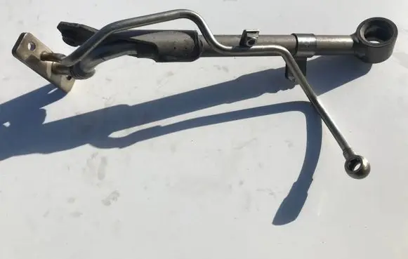Volkswagen Beetle A5 Turbo turbocharger oiling pipe/hose 03L145535D