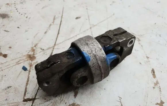 BMW X3 E83 Steering column universal joint 3446794