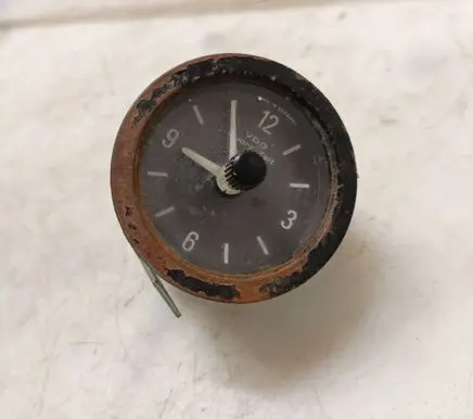 Mercedes-Benz 207 310 Clock 
