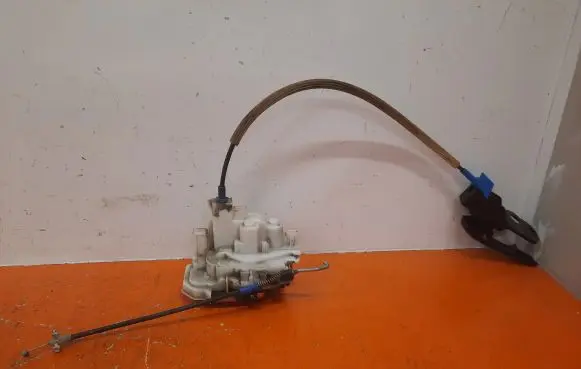 Fiat Fiorino Front door lock