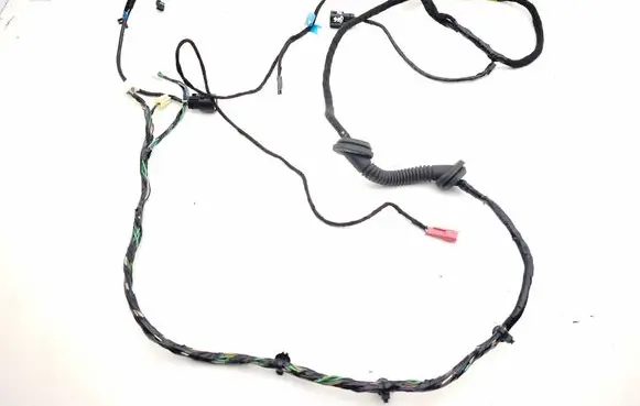 Tesla Model S Tailgate/trunk wiring harness YV2261506000242 100442891P
