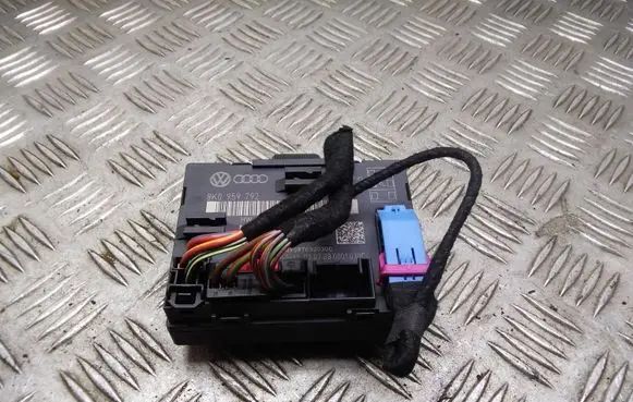 Audi A5 8T 8F Door control unit/module 8K0959792