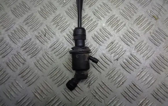 Renault Megane II Clutch release bearing slave cylinder 8200151784