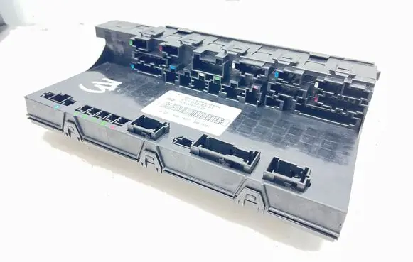 Mercedes-Benz CLS C219 Fuse module 2115459301 5DK00804729