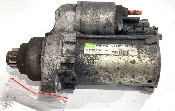 Volkswagen Polo IV 9N3 Starter motor 02T911023S