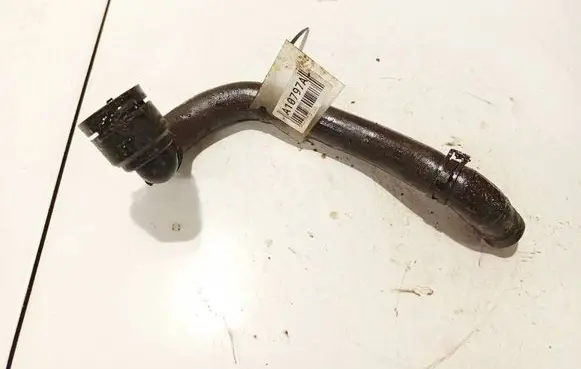 Volkswagen Touran I Engine coolant pipe/hose