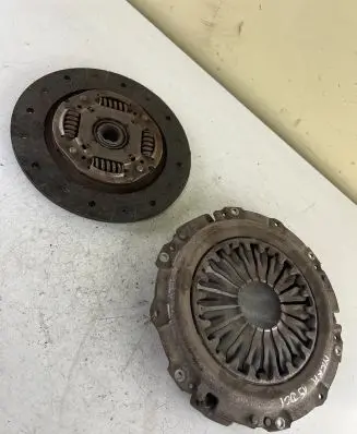 Nissan Micra Clutch set kit 8200183704