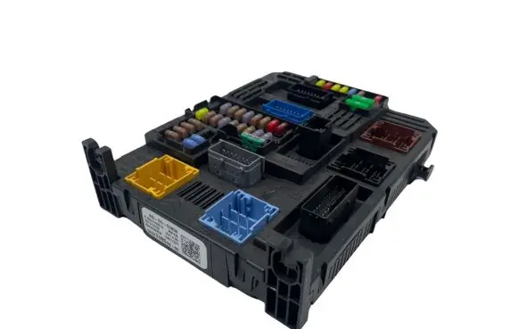 Peugeot 508 II Fuse box set 9822748680 28611371 3051744615