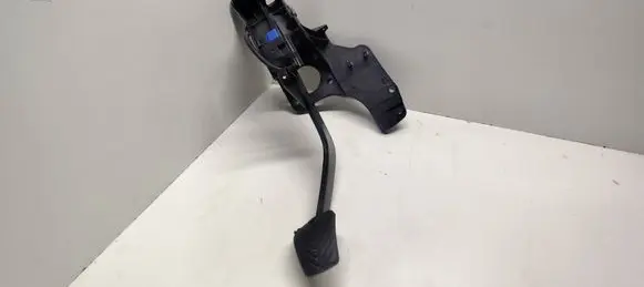 KIA Carnival Brake pedal 328004DXXX
