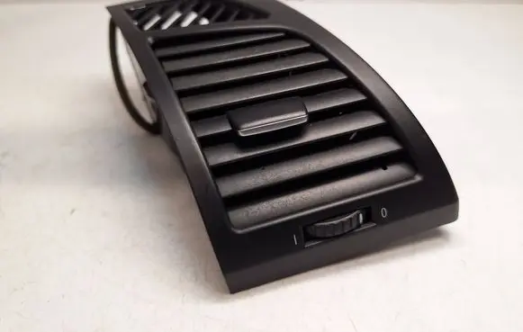 BMW 1 E82 E88 Dashboard side air vent grill/cover trim 7059188 64227059188