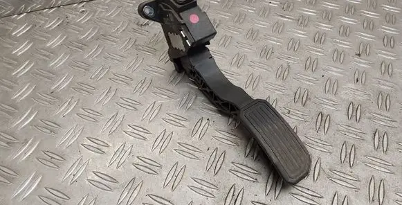 Toyota Verso Accelerator throttle pedal 7811002022