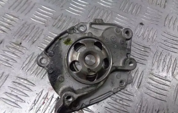 Renault Laguna II Water pump