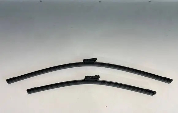 Tesla Model 3 Windshield/front glass wiper blade 107673000C