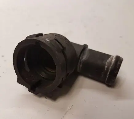 Audi A8 S8 D3 4E Engine coolant pipe/hose 1K0122291J