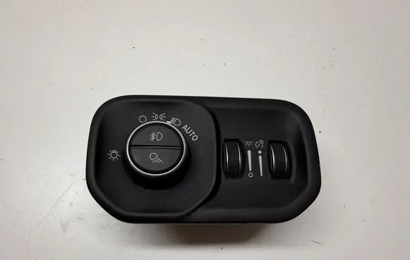 Ram 1500 DT Light switch P68156061AD 1702020104 39754D
