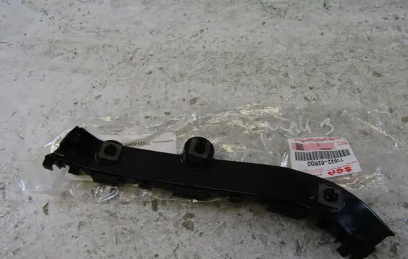 Suzuki Ignis Rear bumper mounting bracket 7182262R00