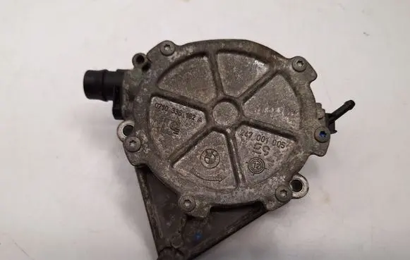 BMW X3 F25 Vacuum pump 7640279 11667640279 11667585189