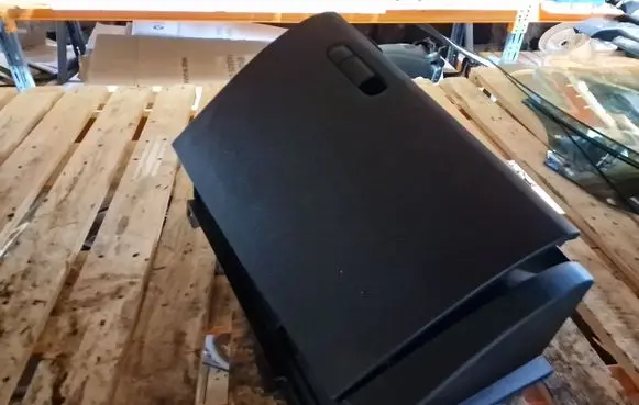 Mazda CX-5 Glove box