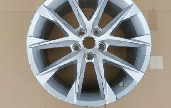 Seat Leon (5F) R18 alloy rim 5F0601025AA