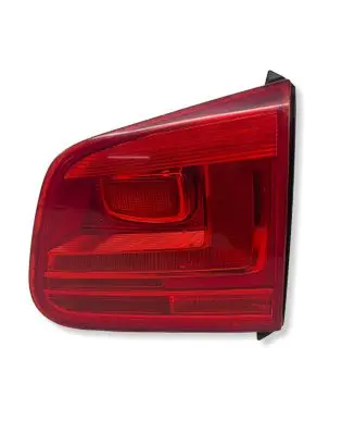 Volkswagen Tiguan Tailgate rear/tail lights 