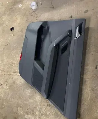 Volkswagen Touran III Rear door card panel trim