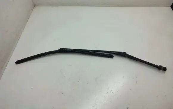 BMW 5 E60 E61 Windshield/front glass wiper blade 178260
