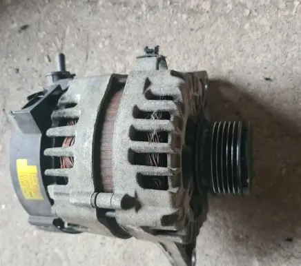 Hyundai i40 Generator/alternator 373002A800 2609674