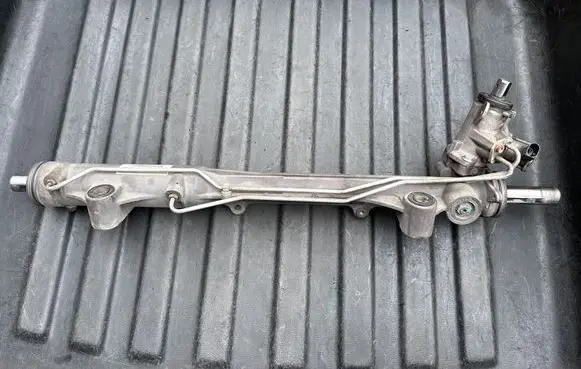 Volkswagen Touareg II Steering rack 7P6422055L 7832455 7853993912