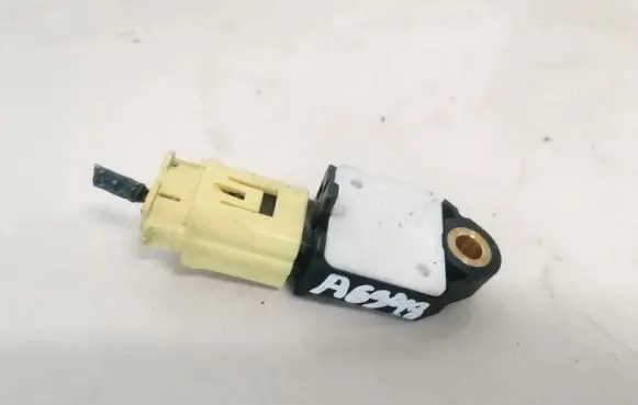 Toyota Yaris Airbag deployment crash/impact sensor 898310d010 89831-0d010