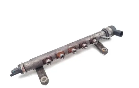 Land Rover Freelander 2 - LR2 Fuel main line pipe 9656917280 0281002803 9654748880