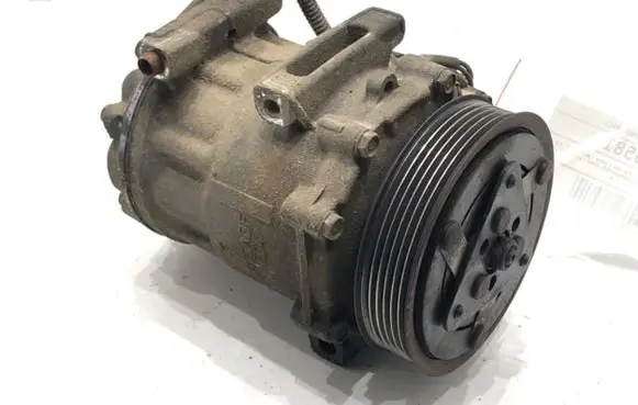 Peugeot 407 Air conditioning (A/C) compressor (pump) 9654764280