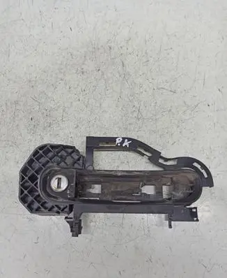 Audi A6 S6 C6 4F Front door exterior handle/bracket 