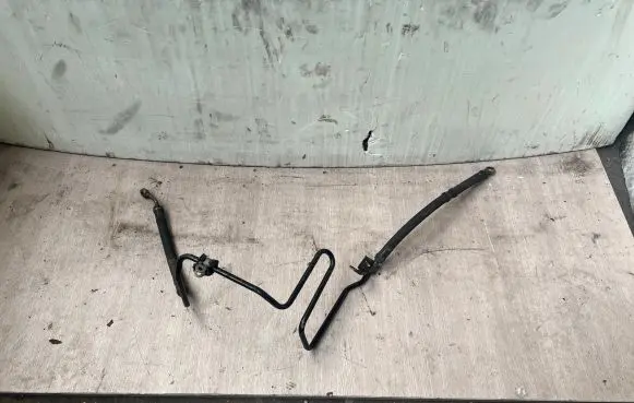 Power steering hose/pipe/line