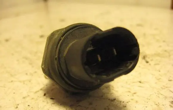 Coolant temperature sensor