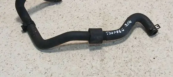 Engine coolant pipe/hose