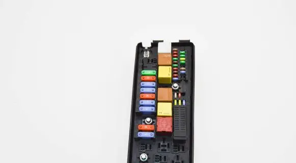 Opel Signum Fuse box set 13205799 10812848