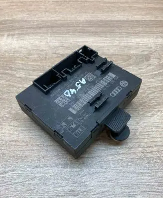 Audi A4 S4 B8 8K Door control unit/module 8T0959795N 8T0959795B